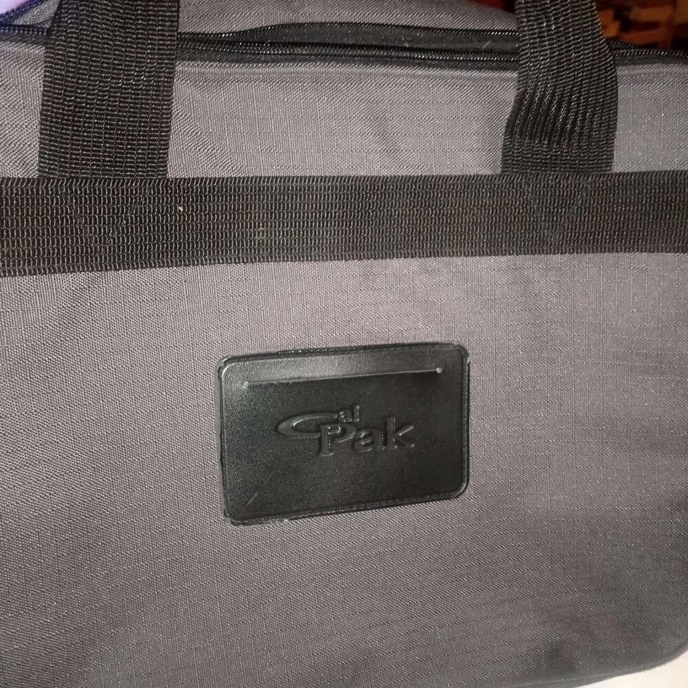 Cal Pak Dark Gray Messenger Type Bag/Laptop Bag, Excellent Condition